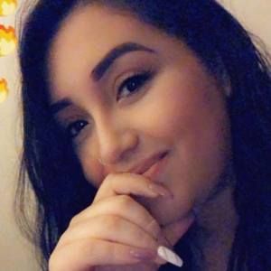 Meet your Posher, Dania